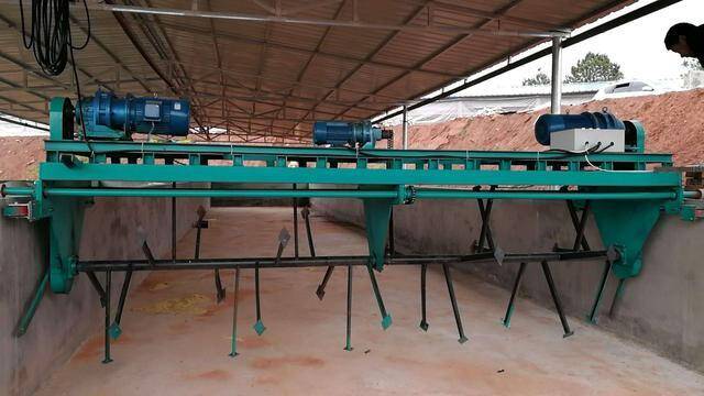 槽式翻拋機(jī)(圖4)